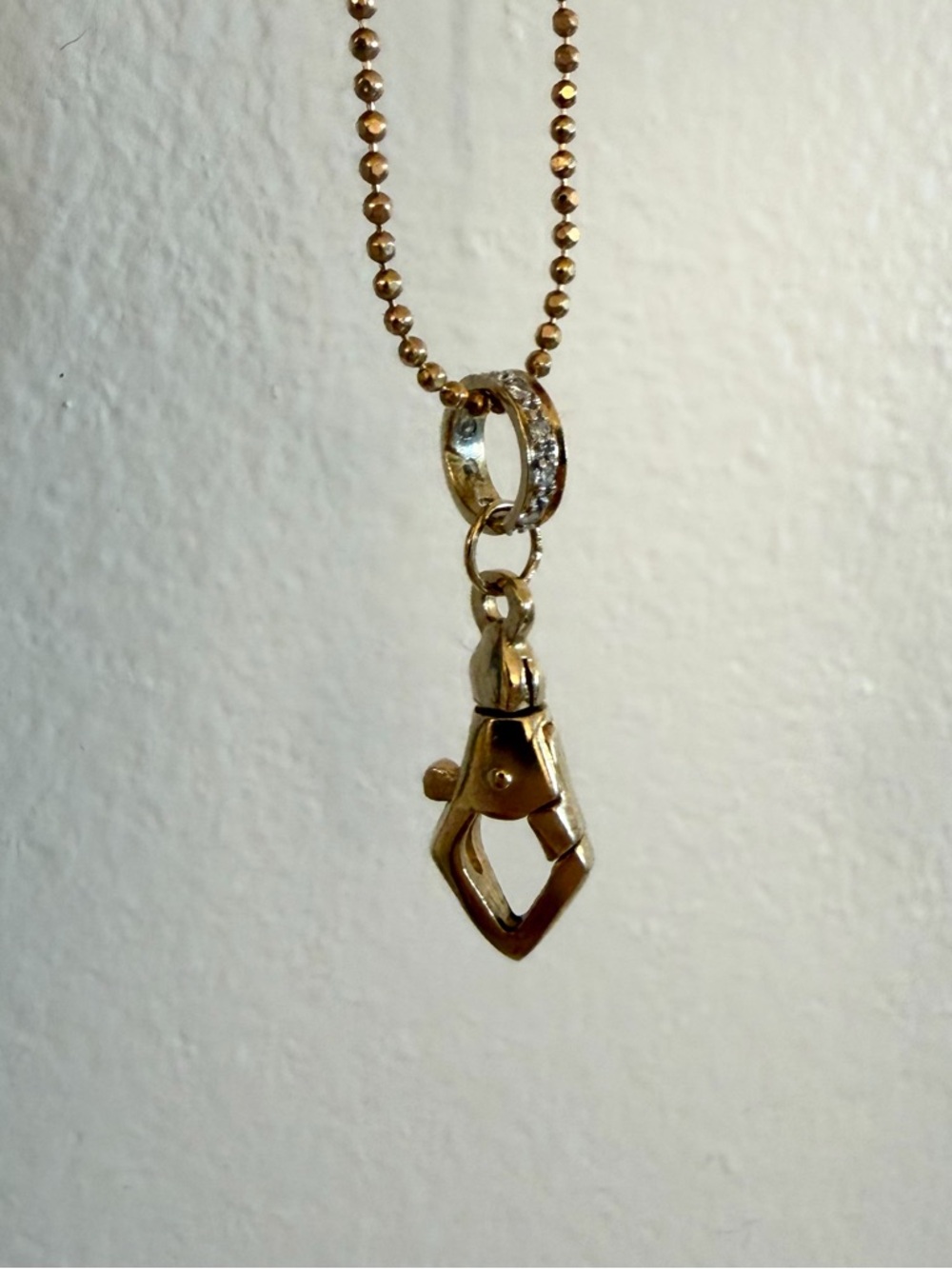 Odeur D’or 14k Diamond Pointer Clasp Charm - Picture 2 of 6